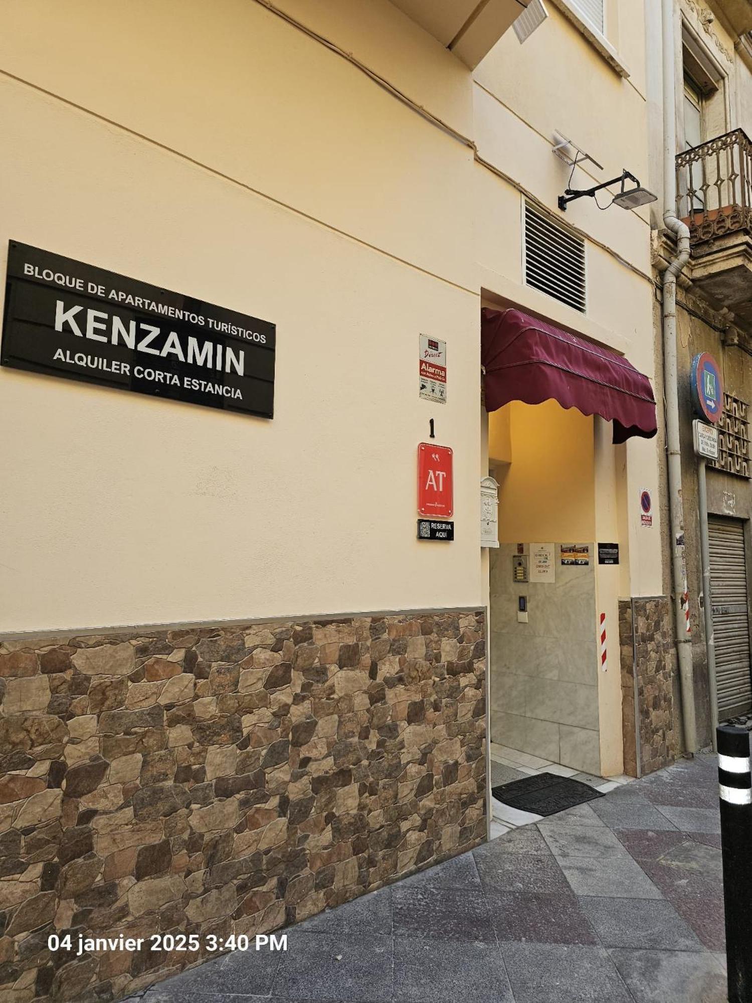Apartamentos Turisticos Kenzamin アリカンテ エクステリア 写真